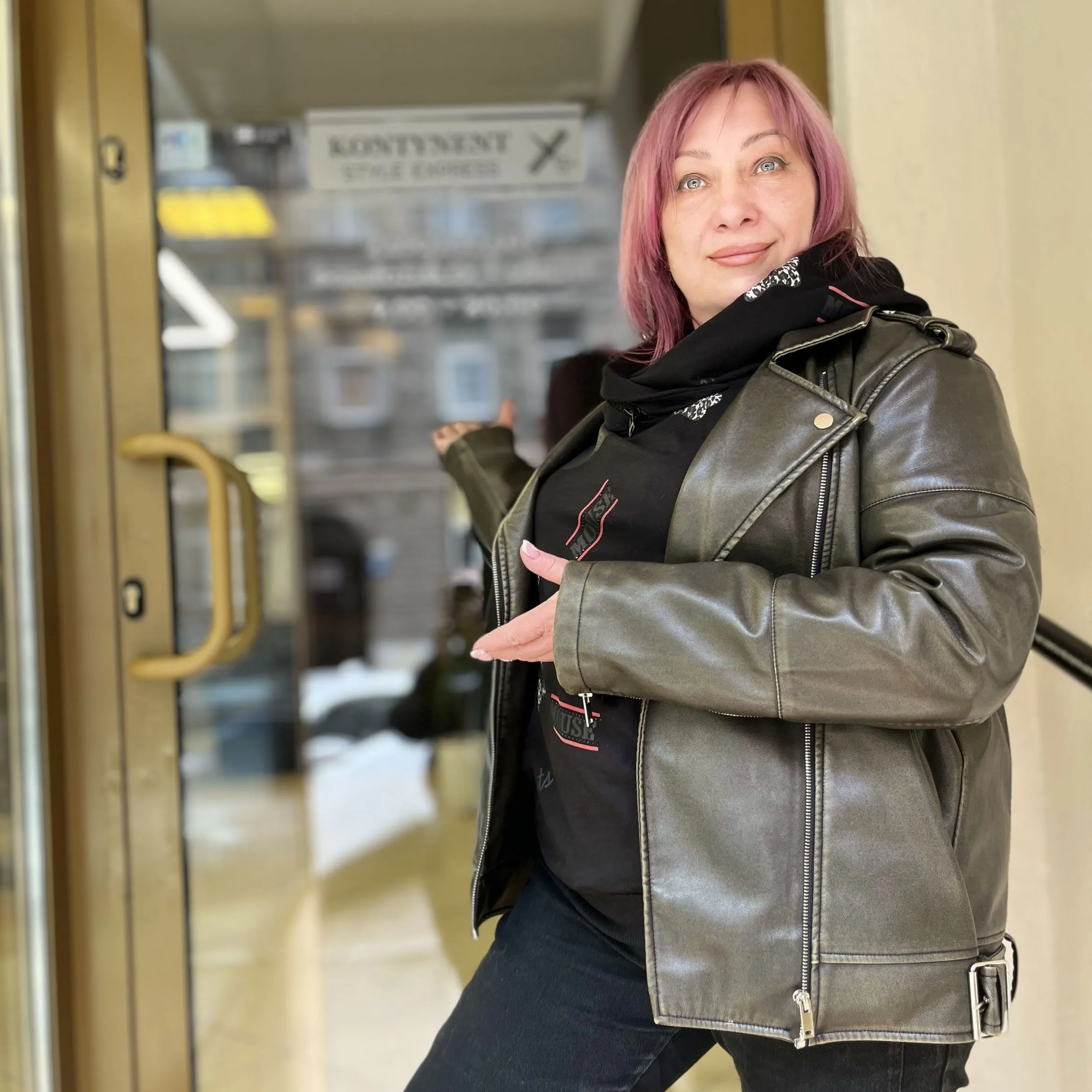 Lena – Fryzjer, Signature Barber Shop